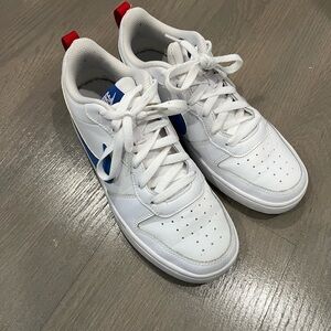 Nike Boys Sneakers Size 6Y White Blue Red Low Top Shoes